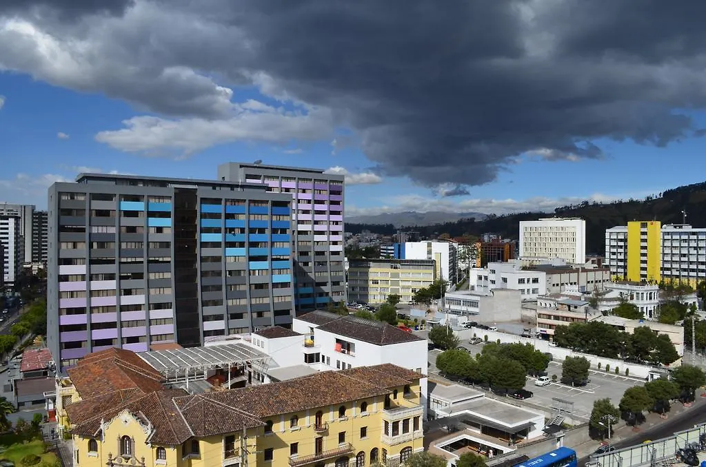 Hotel Tambo Real