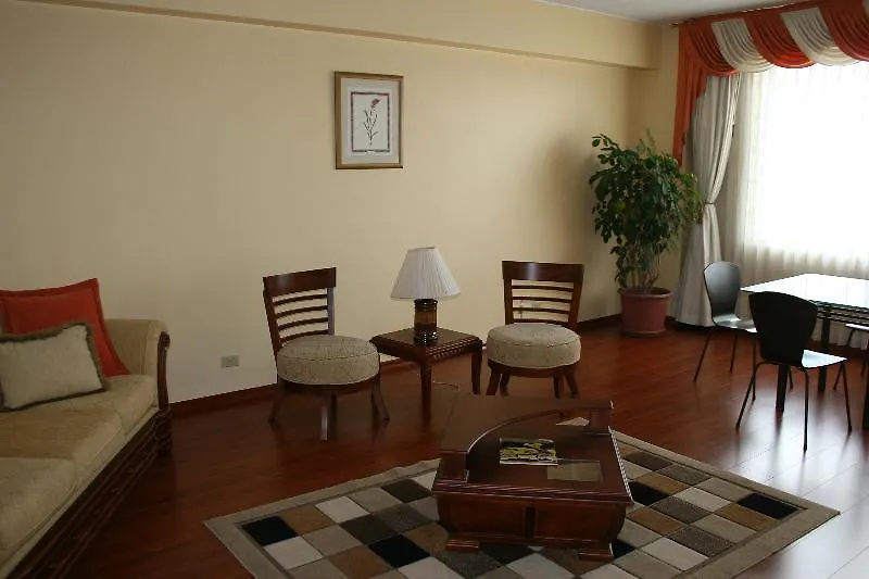 Hotel Tambo Real