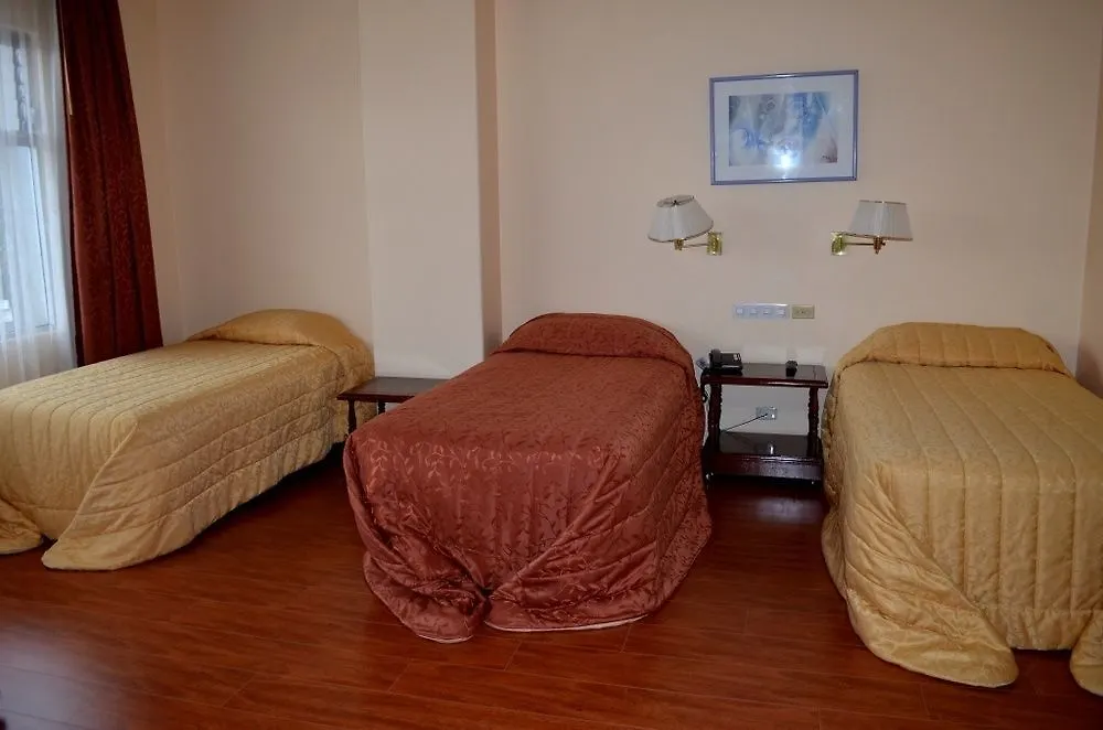 Hotel Tambo Real  Quito