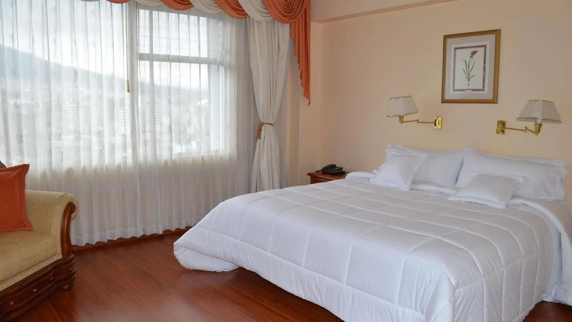 Hotel Tambo Real