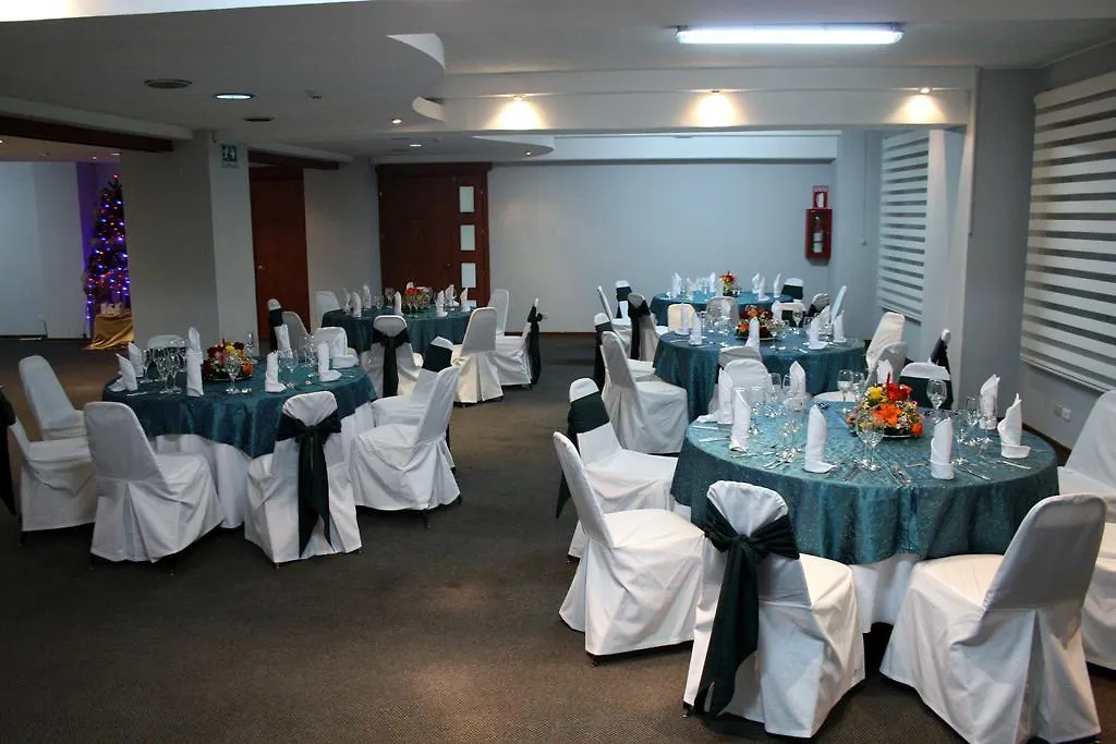 Hotel Tambo Real