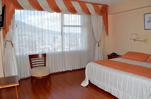Hotel Tambo Real