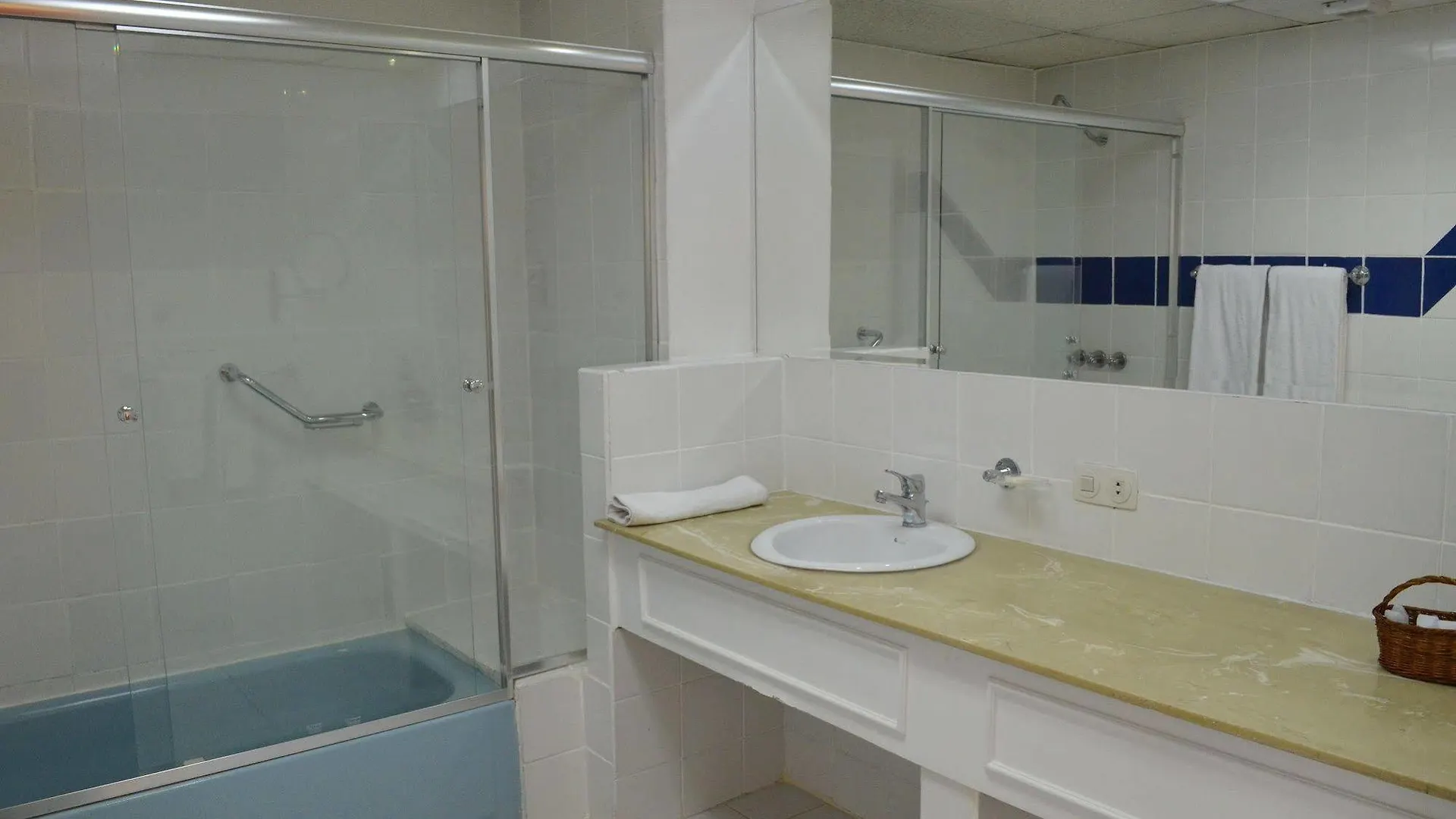 Hotel Tambo Real 4*, Quito Ecuador