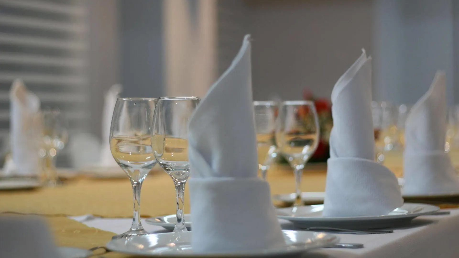 Hotel Tambo Real