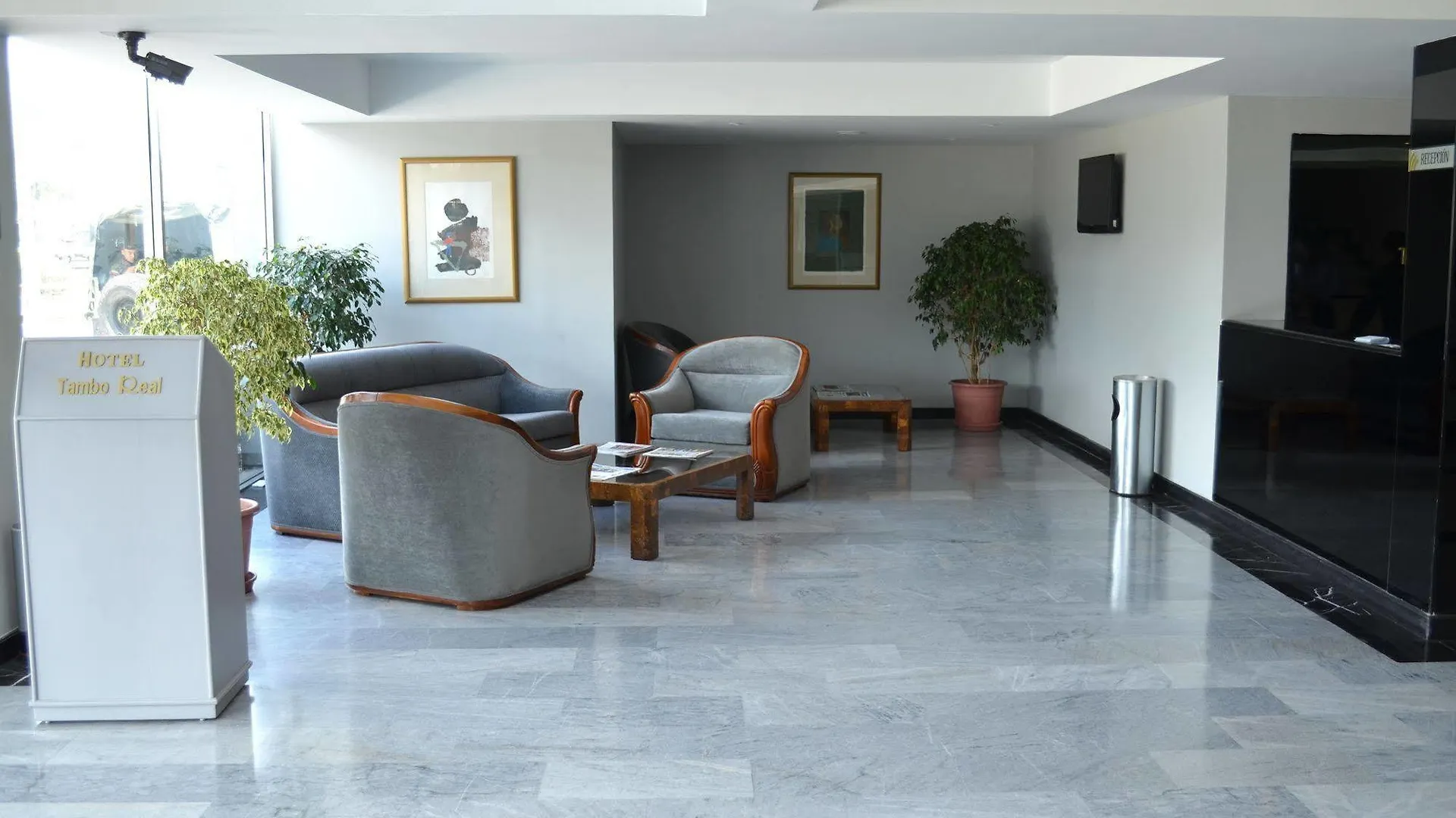 Hotel Tambo Real