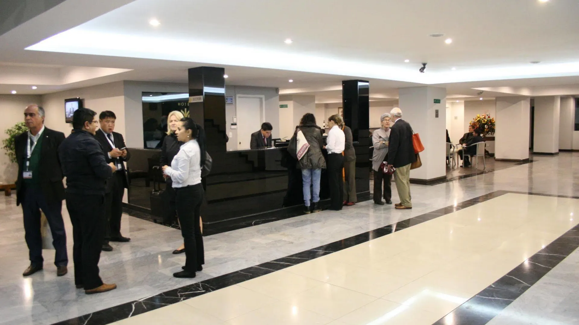 Hotel Tambo Real