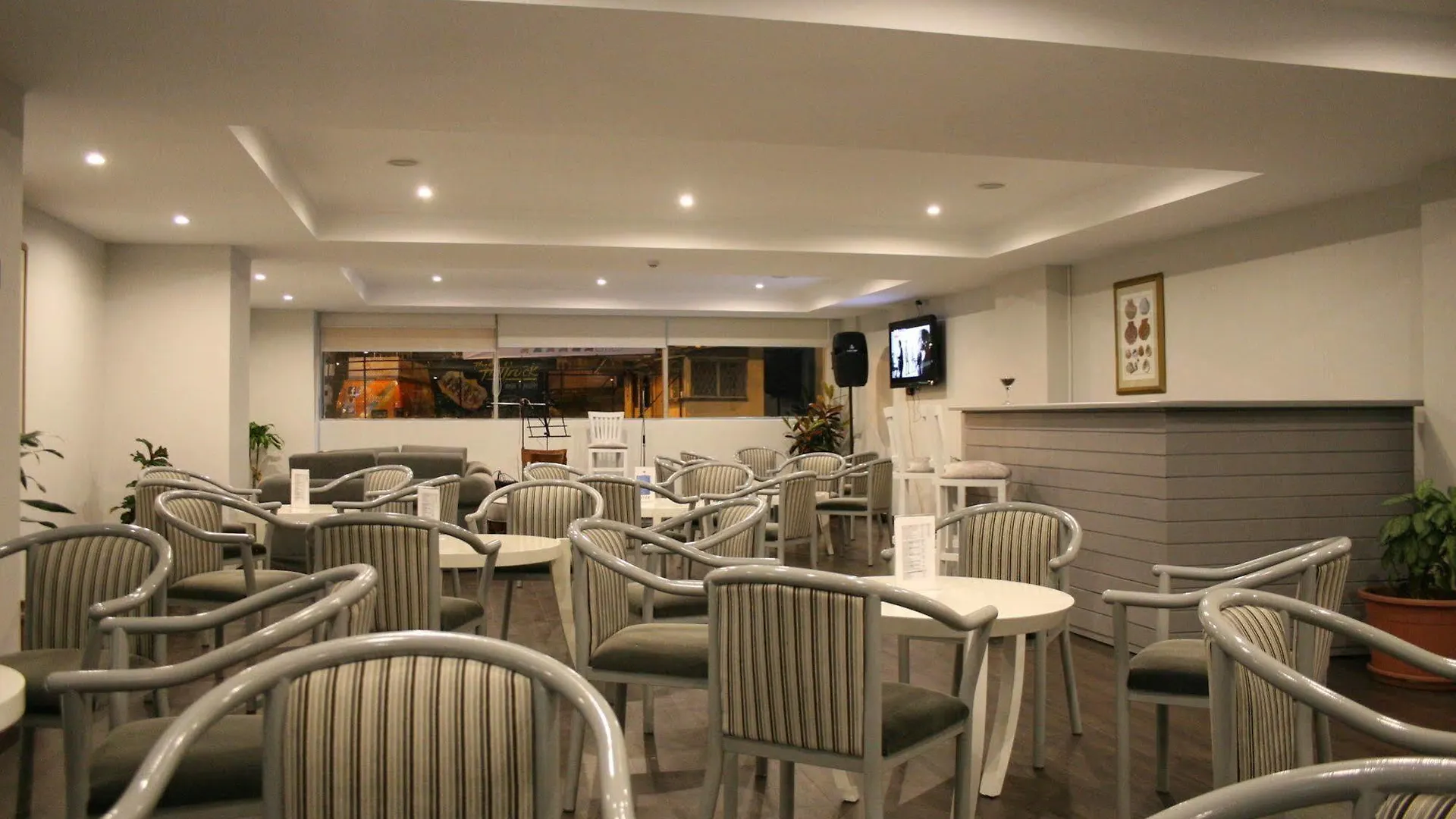 Hotel Tambo Real